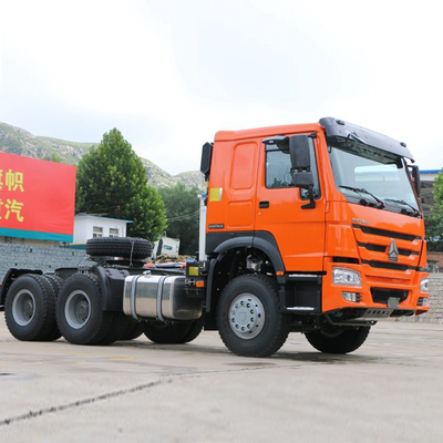Sinotruck HOWO Πλήρης τροχιάς κίνηση 6X6 Τρακτόρος κεφαλή φορτηγό με χωρητικότητα φόρτωσης 40-60 τόνους