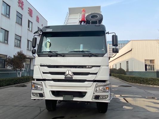 6X4 Sinotruk HOWO 10 Τεχνη Τροχαίο Αμμοσυλλέκτη Τροχαίο Απορριμμάτων με δεξαμενόπλοιο καυσίμου 300L