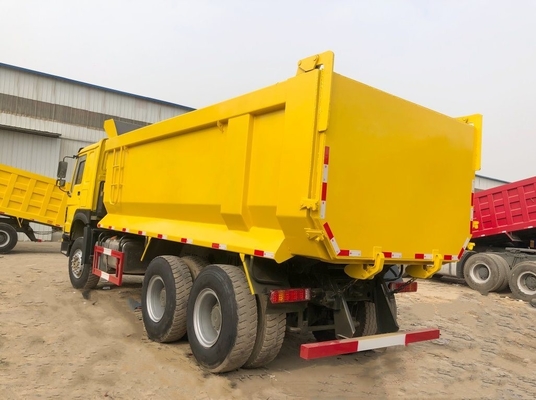 Ένα Sleeper με A / C Sinotruck HOWO 371 420HP βαρύ φορτίο 10 τροχών Τελαχιστοφόρο 40t