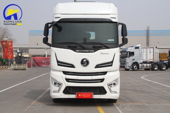 Χρησιμοποιούμενο Shacman 4X2 6tyles Semi Trailer Tractor Truck Ιδανικό για τις αγορές της χώρας