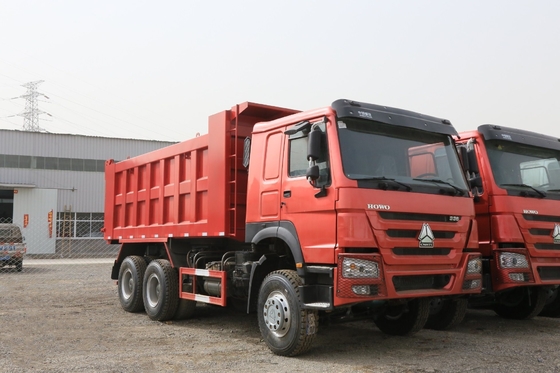 Χρησιμοποιημένο φορτηγό HOWO 6X4 336HP με χειροκίνητη μετάδοση σε καλή κατάσταση