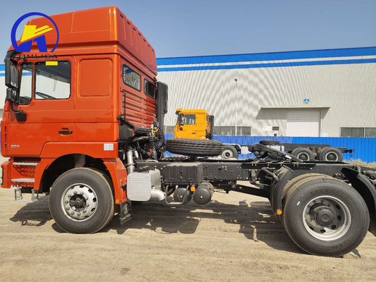 Προσαρμοσμένο αίτημα Zf Steering Shacman F3000 4X2 Τρακτέρ ρυμουλκούμενο φορτηγό για την Αφρική