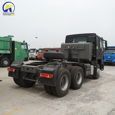 Σχεδιασμός ακτίνων ελαστικών Sinotruk HOWO 6X4 10 τροχών 420HP τρακτέρ φορτηγό για την απόδοση