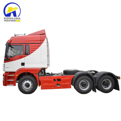 Πουλήστε Shacman 6X4 βαρύ φορτίο τρακτέρ φορτηγό κεφάλι με αναλογία ταχύτητας 5,45 Euro2 εκπομπή