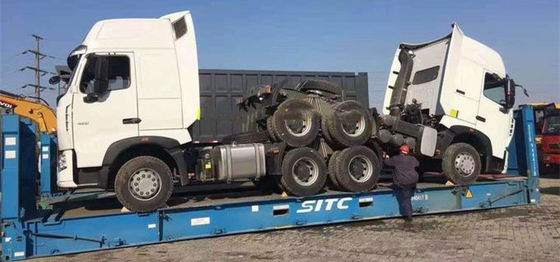 6X4 Sinotruk HOWO Tractor Truck Head με 400L Αλουμινίου Tanker πετρελαίου