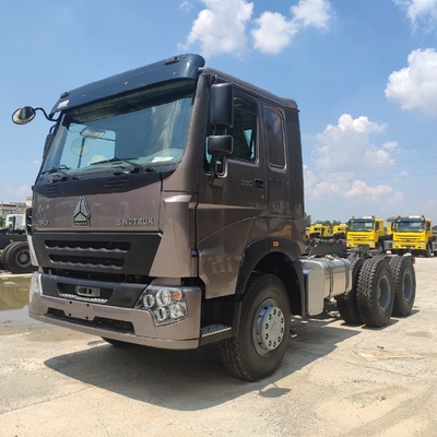 Sinotruk HOWO 3 Άξονες Τρακτέρ Φορτηγό Πύργο Φορτηγό για 21-30 τόνων χωρητικότητας φορτίου Euro2 εκπομπή