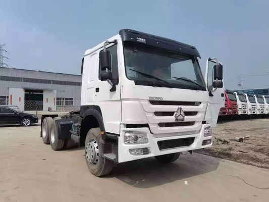 Zz4257s3241W 6X4 10 τροχούς HOWO Τρακτικό φορτηγό κεφάλι με ανθεκτικό κιβώτιο ταχυτήτων Hw19710