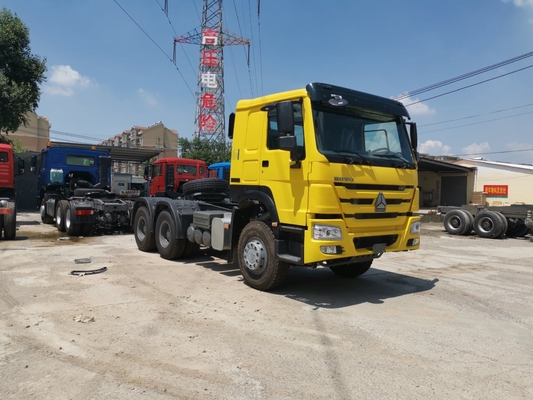 Δυνατότητα φόρτωσης 40-60 τόνους Sinotruk HOWO 6X4 3 άξονες Τρακτέρ φορτηγό για την Αφρική