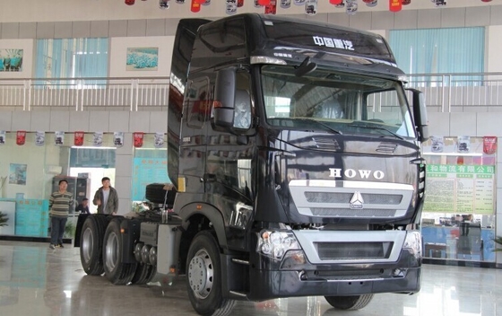 6×4 χειροκίνητο κιβώτιο μετάδοσης Sinotruk HOWO T7h Χρησιμοποιούμενο ρυμουλκούμενο κεφαλή Prime Mover Τρακτέρ φορτηγό