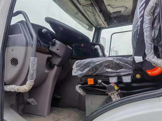 Χρησιμοποιούμενο φορτηγό HOWO σε καλή κατάσταση 6×4 τροχός κίνησης Zf8118 σύστημα διεύθυνσης