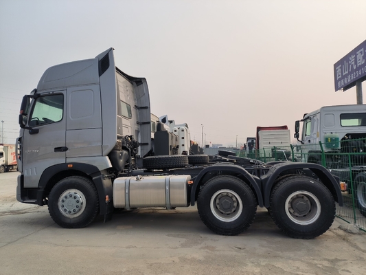 6X4 Sinotruk HOWO βαρύ φορτηγό ελκυστήρα φορτηγό ρυμουλκούμενο κεφαλή με Wd615.47 χωρητικότητα κινητήρα&gt; 8L