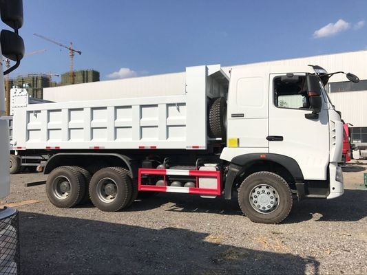 6X4 Sinotruk HOWO Τελαχιστοφόρος Τελαχιστοφόρος Τελαχιστοφόρος Τελαχιστοφόρος Υδραυλικά Σέλη Ανύψωσης ≤5