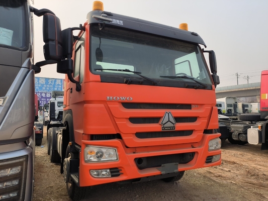 Σχεδιασμός ακτινοειδούς ελαστικού 6X4 Σωλήνα Sinotruk HOWO Trailer Head Prime Mover Tractor Truck