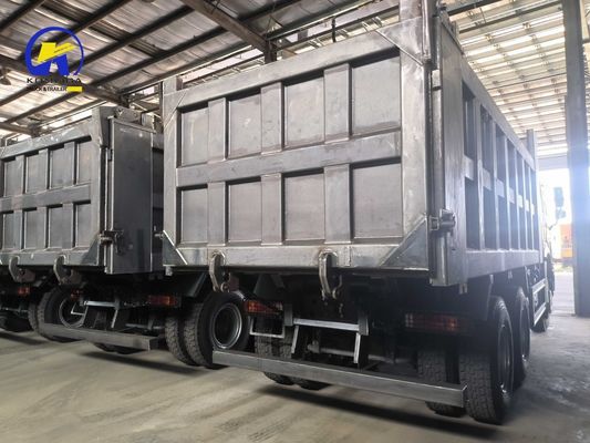 21-30 τόνων χωρητικότητα φορτίου 8500*2500*3400mm Sinotruk HOWO 6X4 φορτηγό ντάμπερ/ντάππερ για την Afria
