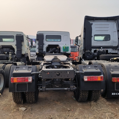 Sinotruk HOWO 6X4 Χρησιμοποιούμενο φορτηγό ρυμουλκούμενο Μίνι τρακτέρ φορτηγό για τις ανάγκες μεταφοράς σας