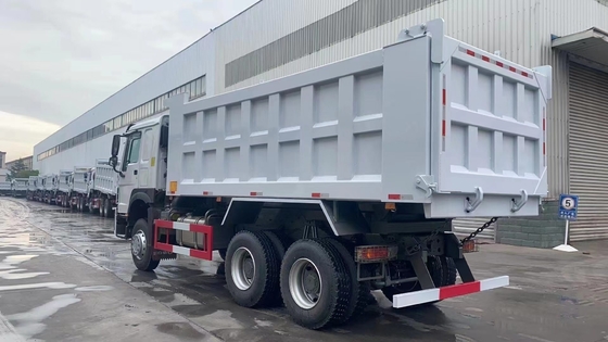 Σχεδιασμός ακτίνων ελαστικών Sinotruk HOWO 375HP 380HP 400 HP 6X4 φορτηγό για βαρύ φορτίο