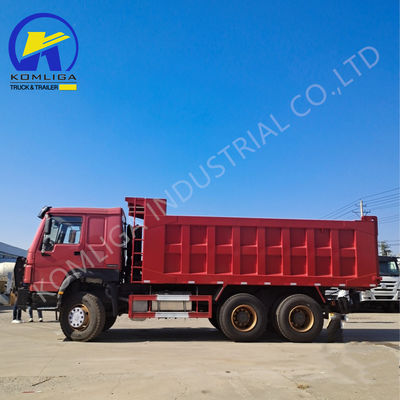 Χρησιμοποιούμενο Sinotruk HOWO φορτηγό με υδραυλική ανύψωση με κοιλιακό στρίψιμο σε καλή κατάσταση