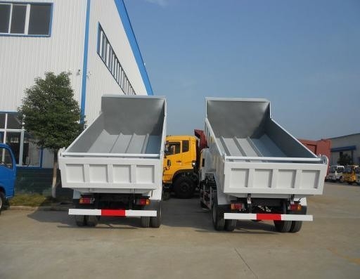 1-10 τόνοι βάρος φόρτωσης Sinotruk HOWO 5t 4X2 Φως φορτηγού σκουπιδιών για απαιτήσεις πελατών