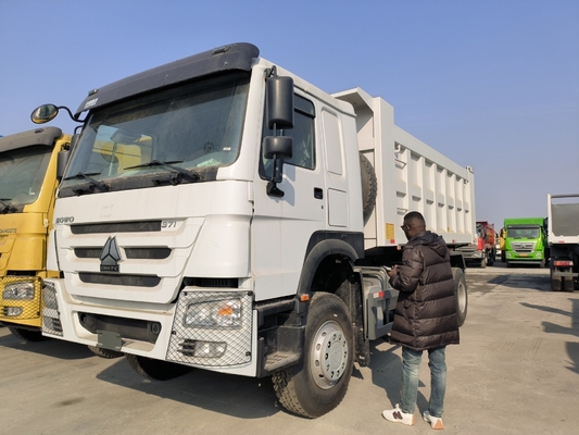 Sinotruk HOWO 6X4 Χρησιμοποιημένο φορτηγό απορριμμάτων 10 τροχών φορτηγό για την Αφρική 21-30 τόνων χωρητικότητας φορτίου