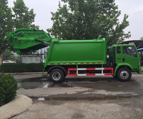 Sinotruk HOWO 4X2 Μικρό 5 τόνων 3 τόνων συμπιεστή σκουπιδιού φορτηγό με 9726ml εκτόξευση