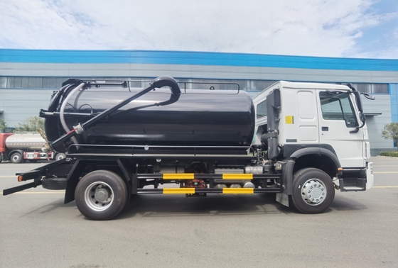 Sinotruk 4X2 Heavy Duty HOWO Septic Pump Truck με κιβώτιο ταχυτήτων Hw19710 Μηχανικό μοντέλο Wd615