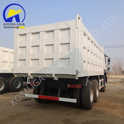 Ένα Sleeper με A / C Sinotruk HOWO 10 τροχούς 371HP φορτηγό 21-30t χωρητικότητα φορτίου