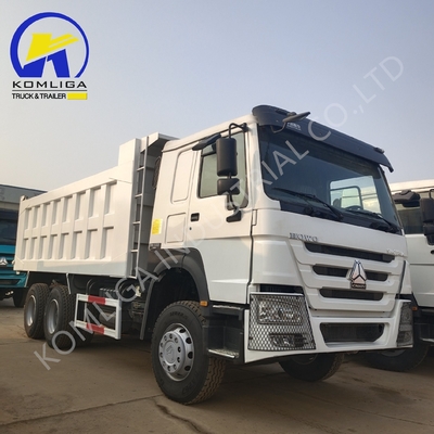 Ένα Sleeper με A / C Sinotruk HOWO 10 τροχούς 371HP φορτηγό 21-30t χωρητικότητα φορτίου