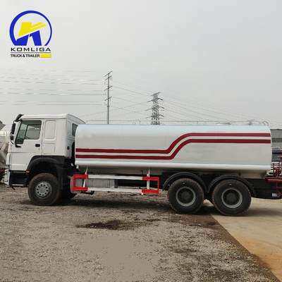 20 κυβικά μέτρα Sinotruck HOWO 6X4 Καμιόνι δεξαμενής ψεκασμού νερού με κινητήρα Wd615.47