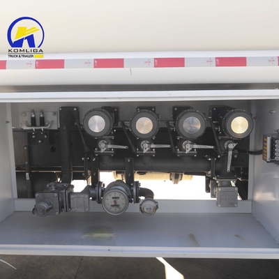 4X2 6X4 Sinotruck HOWO Σπρίνκελερ Υδροδοχείο φορτηγό με μοντέλο υπόστεγου Zz1257m4347W