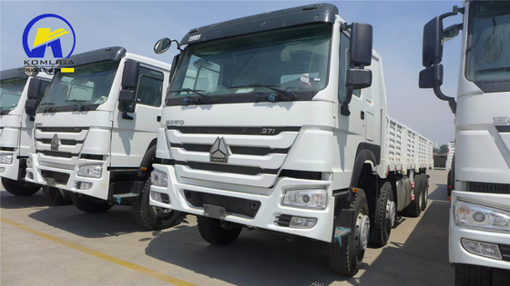 Ραδιακά ελαστικά Sinotruk HOWO φορτηγό 8X4 12 τροχών 20t 30t φορτηγό φορτηγό για παράδοση