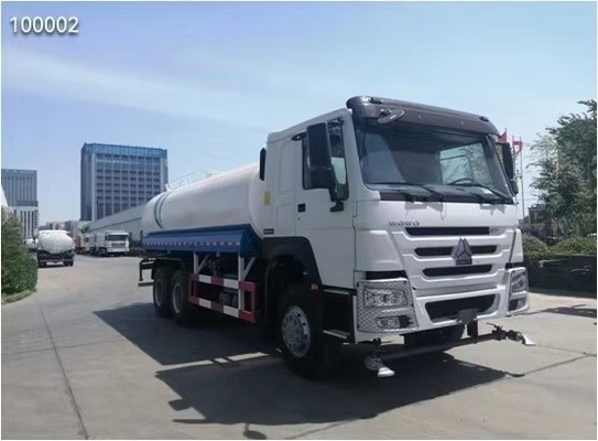Sinotruk HOWO 6X4 Σπρίνκελερ φορτηγό νερού με βαλβίδα API Ένα κρεβάτι και δύο καθίσματα