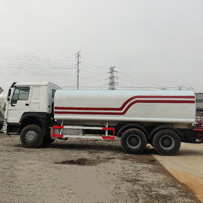 1X9000 Kgs Πρωτό άξονας Euro 2 Sinotruk HOWO 4X2/6X4/8X4 Φορτηγό ψεκασμού για τα απόβλητα