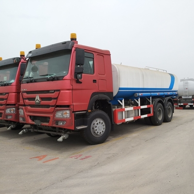 Προσαρμογή Sinotruk HOWO 4X2/6X4/8X4 Χρησιμοποιημένο φορτηγό νερού με 20000 λίτρα όγκο δεξαμενής