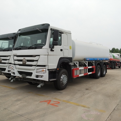 Sinotruk HOWO 4X2/6X4/8X4 Θάλακες πόσιμου νερού Χρησιμοποιημένο φορτηγό νερού με όγκο 15001 30000L