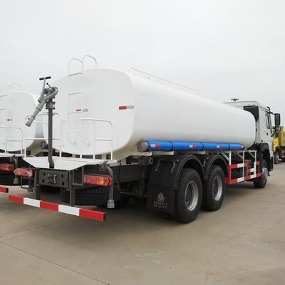 Sinotruk HOWO 4X2/6X4/8X4 Θάλακες πόσιμου νερού Χρησιμοποιημένο φορτηγό νερού με όγκο 15001 30000L