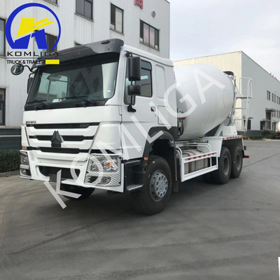Στυλ ανύψωσης εμπρός 6X4 Sinotruk Κατασκευή Κινητή βαριά συσκευή ανάμιξης σκυροδέματος