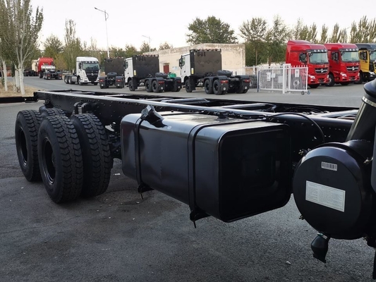 Κεφαλή ελκυστήρα Beiben 6X4 με 90 μονοκατεύθυνση πέμπτο τροχό και ελαστικά πιστοποιημένα ECE
