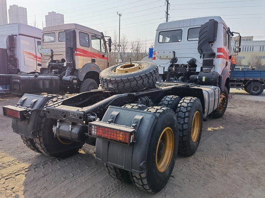 Τανκέρ καυσίμου από κράμα αλουμινίου 400L 6X4 Beiben Tractor Truck Head με χωρητικότητα κινητήρα&gt; 8L