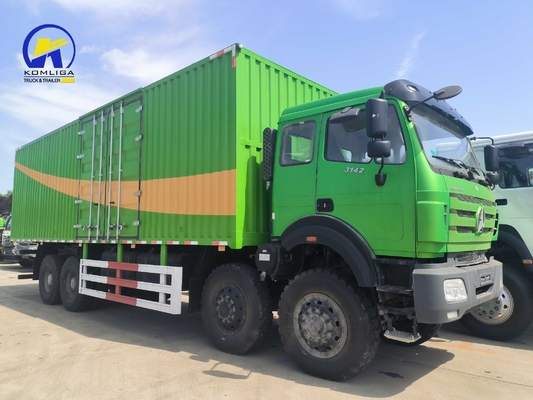 Beiben Benz 8X8 Ντίζελ βαρύ φορτηγό φορτηγό με εκτεταμένη καμπίνα 300L δεξαμενόπλοιου