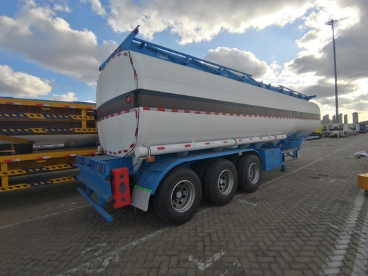 Sinotruk HOWO Τελαρίνο δεξαμενής καυσίμου για την Αφρική