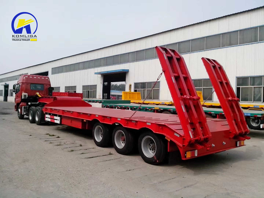 Sinotruk HOWO 3άξονας 60t ημι-χαμηλόπανο ρυμουλκούμενο με ράμπα 7000-8000mm
