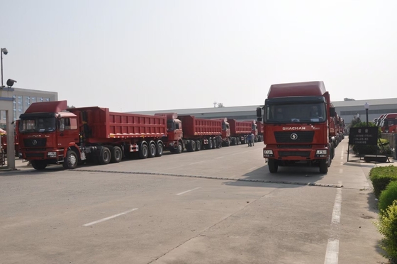 Πιστοποιημένο CE 45cbm 50cbm Χρησιμοποιούμενο 3 Way Dump Trailer Liner με βάση τροχών 7000-8000mm